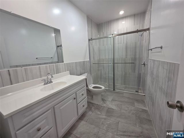 664 Bergen Avenue, Jersey City, NJ 07304