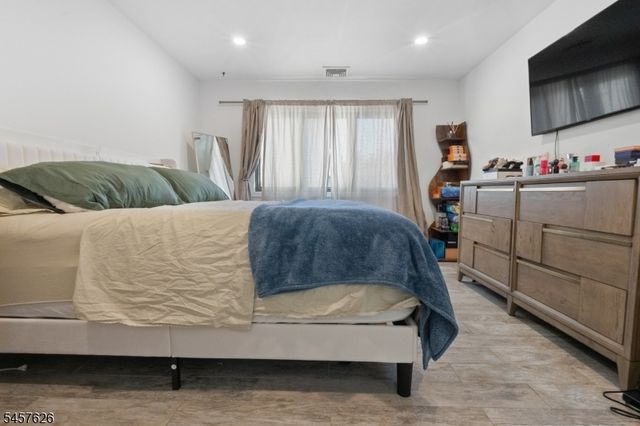 2 Ann St N308, Clifton City, NJ 07013