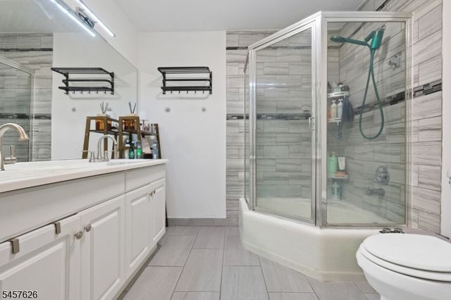 2 Ann St N308, Clifton City, NJ 07013