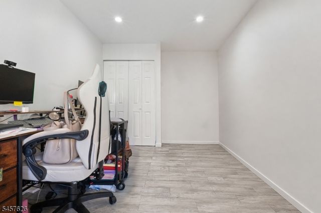 2 Ann St N308, Clifton City, NJ 07013