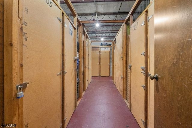 2 Ann St N308, Clifton City, NJ 07013