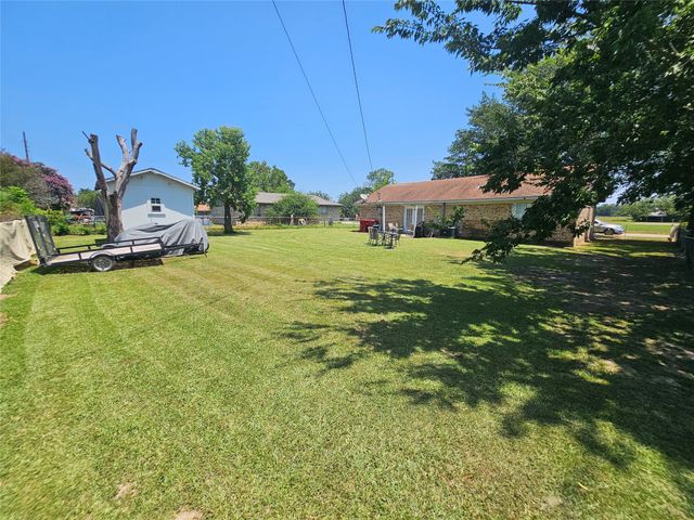 2102 Wimberly Drive, Brookston, TX 75421