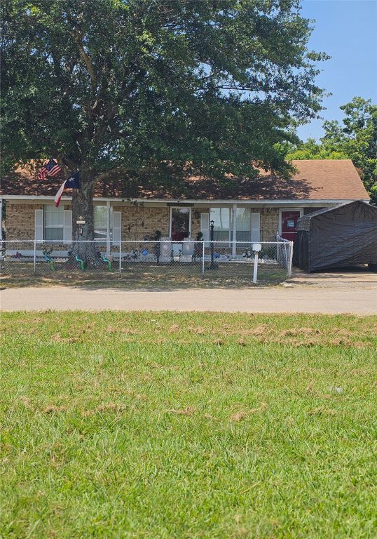 2102 Wimberly Drive, Brookston, TX 75421