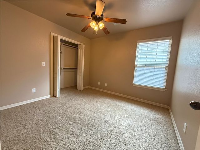108 Granada Avenue, Fayetteville, AR 72703