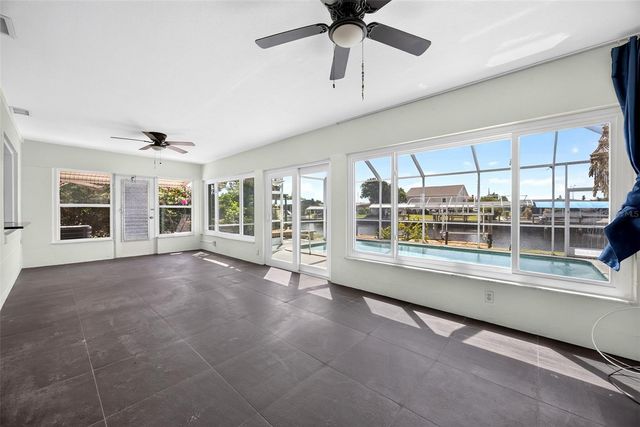 530 LINDLEY TERRACE, Port Charlotte, FL 33952