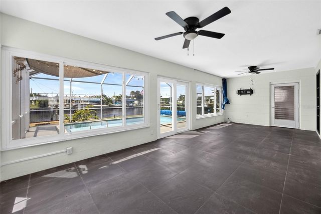 530 LINDLEY TERRACE, Port Charlotte, FL 33952