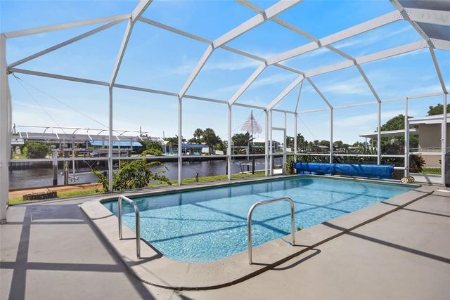 530 LINDLEY TERRACE, Port Charlotte, FL 33952