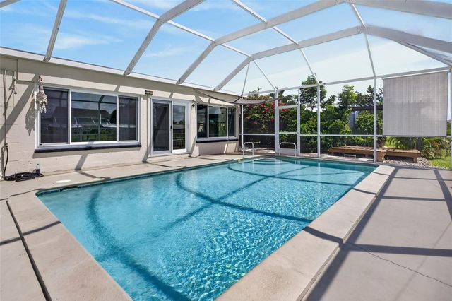 530 LINDLEY TERRACE, Port Charlotte, FL 33952
