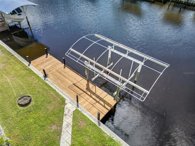 530 LINDLEY TERRACE, Port Charlotte, FL 33952