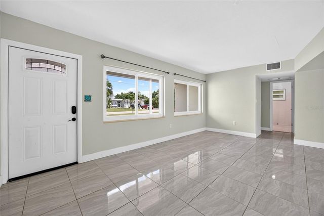 530 LINDLEY TERRACE, Port Charlotte, FL 33952
