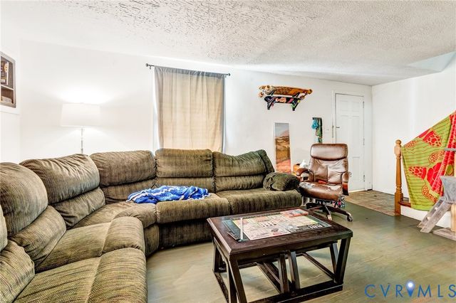 7402 Antique Ln, Mechanicsville, VA 23116