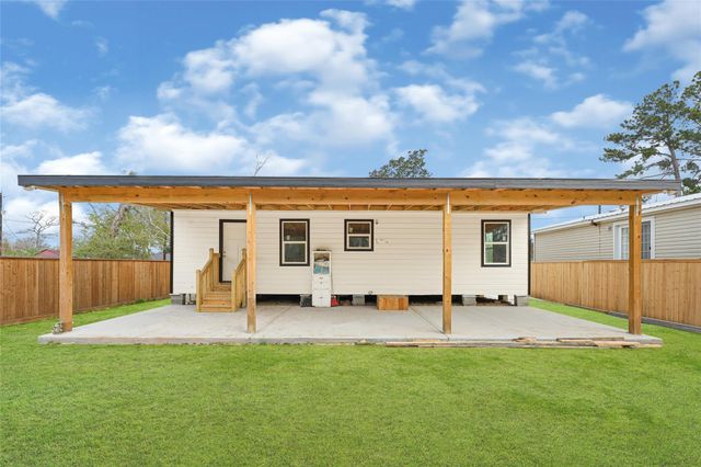 13210 Flagstaff Lane, Houston, TX 77049