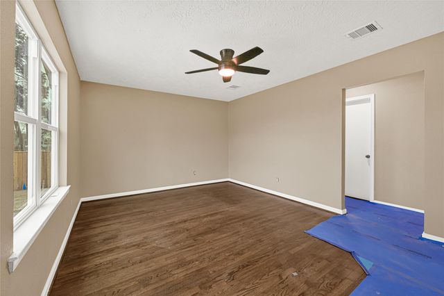 13210 Flagstaff Lane, Houston, TX 77049