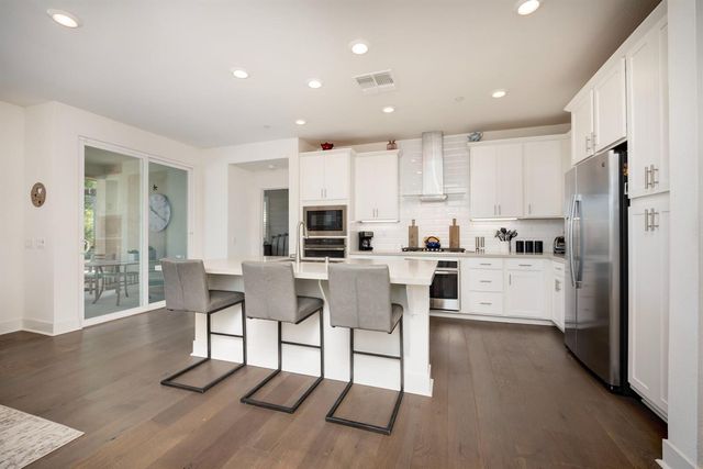 4081 Afterlight Ln, Roseville, CA 95747