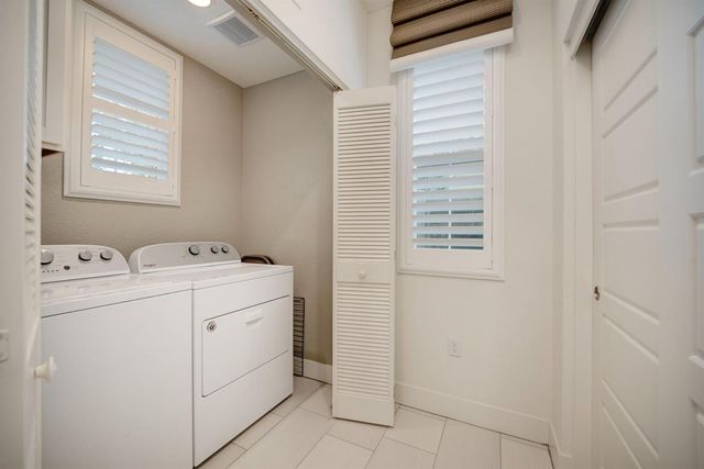 4081 Afterlight Ln, Roseville, CA 95747