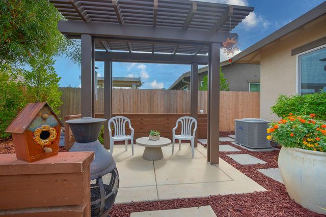 4081 Afterlight Ln, Roseville, CA 95747