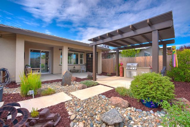 4081 Afterlight Ln, Roseville, CA 95747