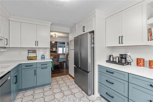 1104 W Ridge Road, Mccandless, PA 15101