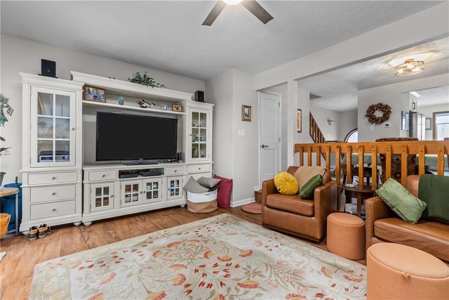 1104 W Ridge Road, Mccandless, PA 15101