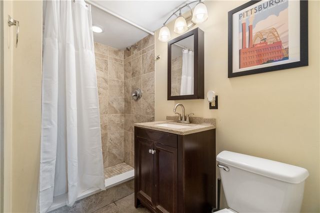 3435 Denny St, Lawrenceville, PA 15201