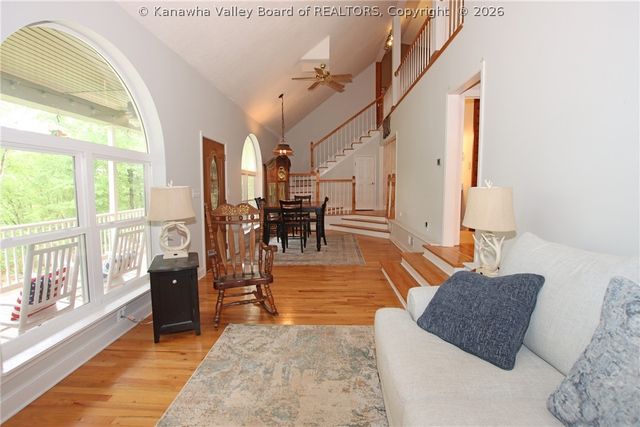 9 Wyman Drive, Charleston, WV 25312