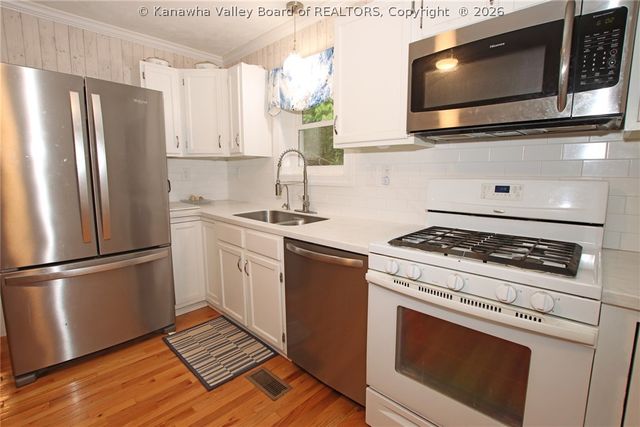 9 Wyman Drive, Charleston, WV 25312