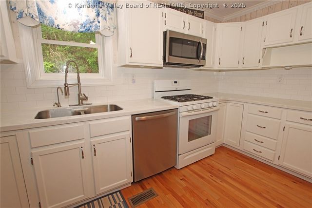 9 Wyman Drive, Charleston, WV 25312