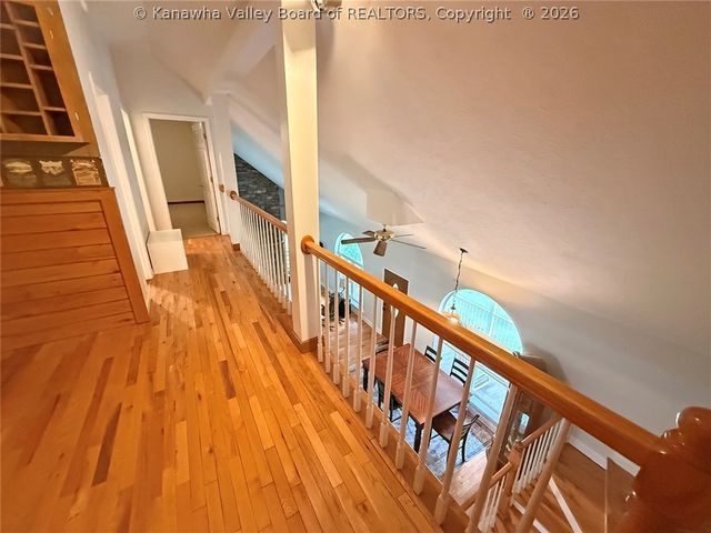 9 Wyman Drive, Charleston, WV 25312
