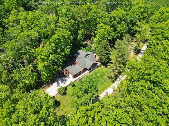 9 Wyman Drive, Charleston, WV 25312