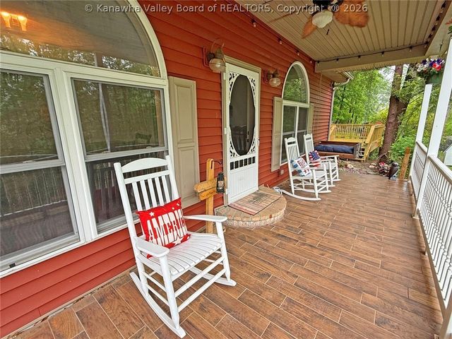 9 Wyman Drive, Charleston, WV 25312
