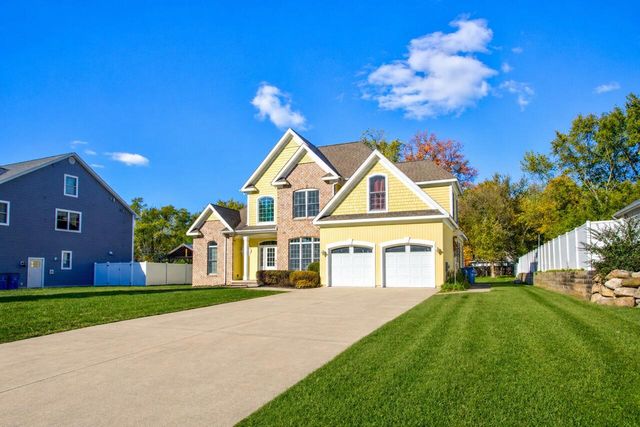 7409 Mitchell Court, South Haven, MI 49090