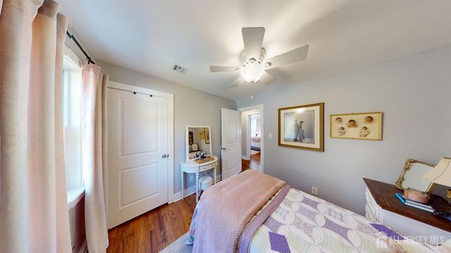 40 E Sherman Street, Monroe, NJ 08831