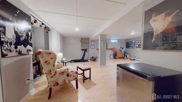 40 E Sherman Street, Monroe, NJ 08831