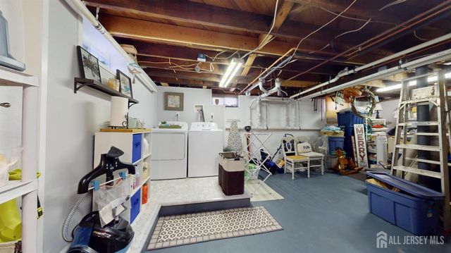 40 E Sherman Street, Monroe, NJ 08831