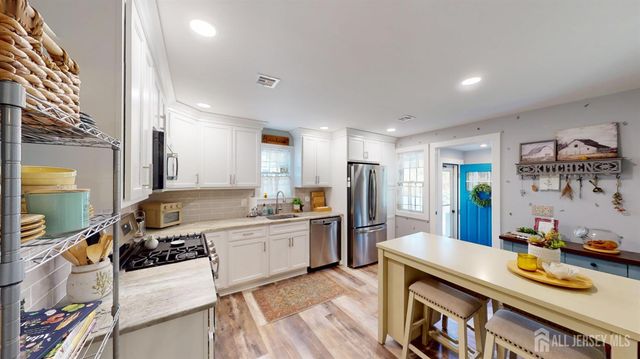 40 E Sherman Street, Monroe, NJ 08831