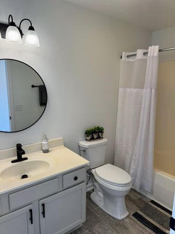 3726 Hartford Place, Evansville, IN 47725