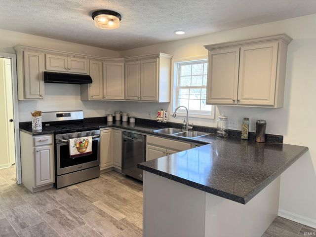 3726 Hartford Place, Evansville, IN 47725