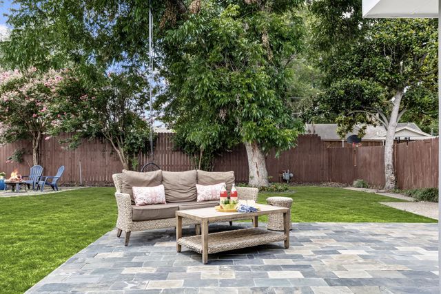 3236 Merrell Road, Dallas, TX 75229