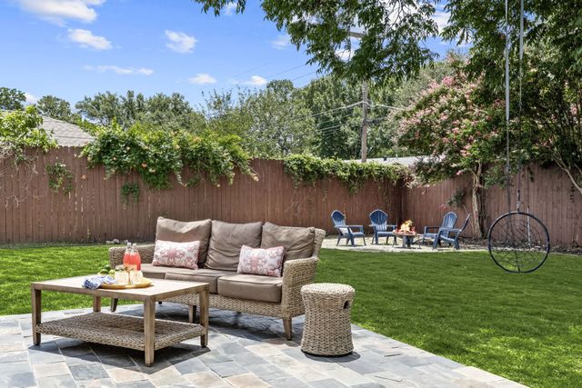 3236 Merrell Road, Dallas, TX 75229