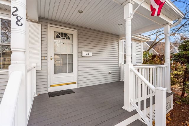 28 Van Norden Rd, Woburn, MA 01801