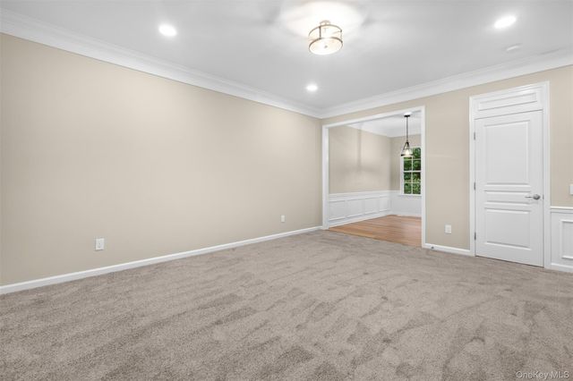 14 Maler Lane, Patchogue, NY 11772