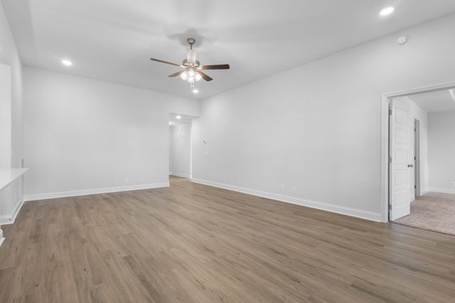 504 Herman Dr, Clarksville, TN 37042