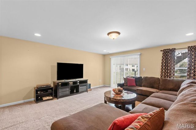 3072 Arbor Station Court, Ballwin, MO 63021