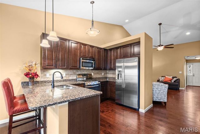 3072 Arbor Station Court, Ballwin, MO 63021