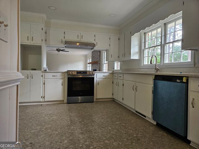 29 Jef Road, Statesboro, GA 30458