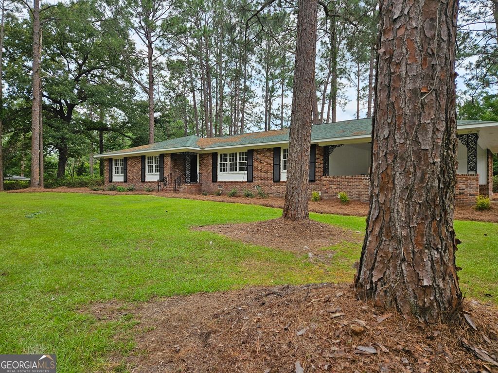 29 Jef Road, Statesboro, GA 30458