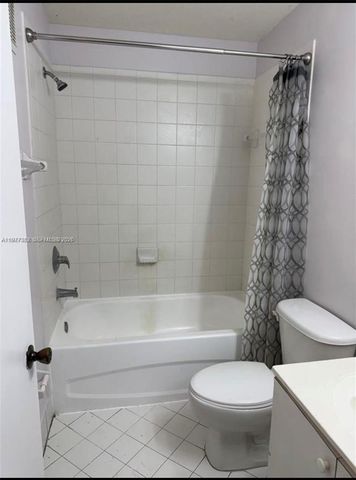 1271 SE 29th St 205-24, Homestead, FL 33035