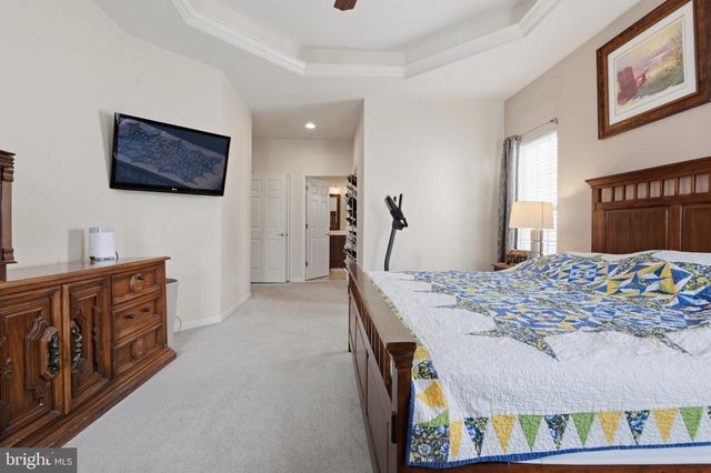 140 HEARTHSTONE DR, Berlin, NJ 08009