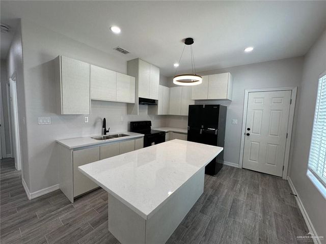 1012 Kohala Avenue, Alton, TX 78573