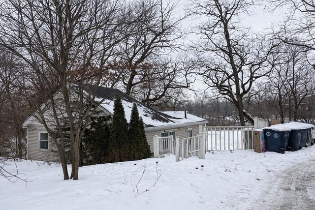 2619 Riverside Drive, Lake Station, IN 46405